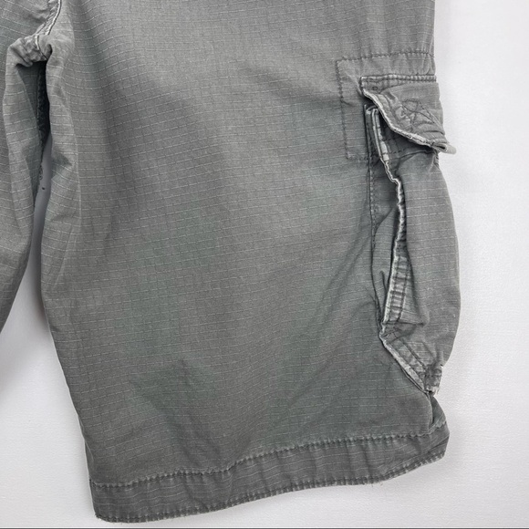 American Eagle Outfitters Longer Length Cargo Shorts Men’s Size 30 Y2K - Picture 6 of 9
